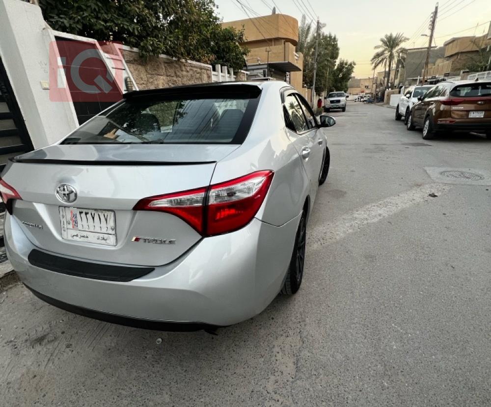 تويوتا كورولا